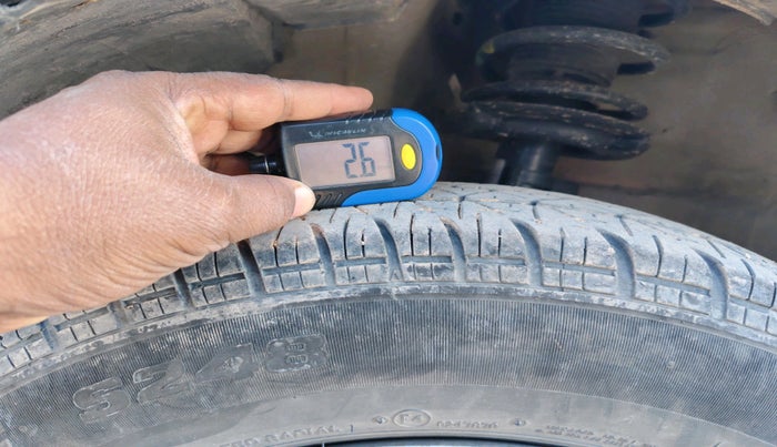 2013 Maruti Swift Dzire VDI, Diesel, Manual, 1,16,802 km, tyre