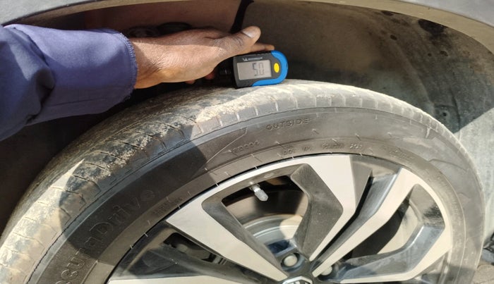 2023 MG HECTOR PLUS SHARP PRO 1.5 PETROL TURBO CVT 6 STR, Petrol, Automatic, 15,551 km, tyre