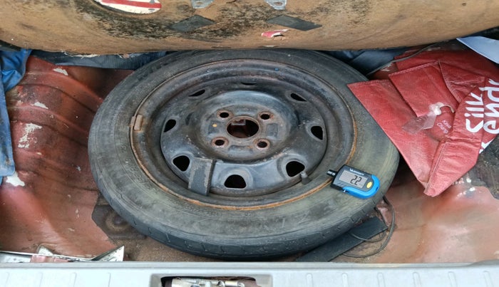 2011 Maruti Alto K10 VXI, Petrol, Manual, 97,496 km, tyre