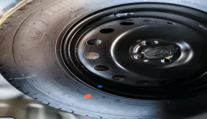 2024 Maruti FRONX ZETA 1.0 TURBO MT, Petrol, Manual, 4,628 km, tyre