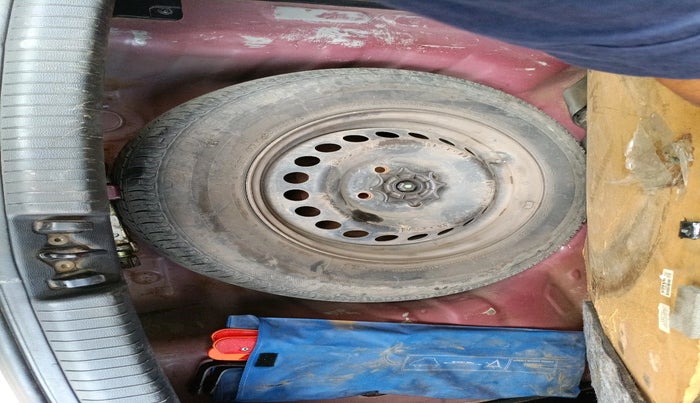 2015 Hyundai Grand i10 SPORTZ 1.1 CRDI, Diesel, Manual, 74,090 km, tyre