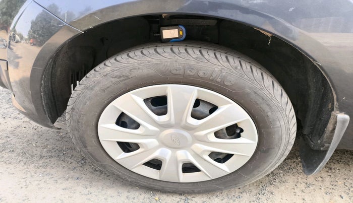 2014 Ford Figo ZXI 1.2 PETROL, Petrol, Manual, 21,718 km, tyre