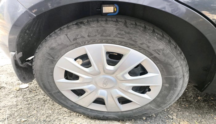 2014 Ford Figo ZXI 1.2 PETROL, Petrol, Manual, 21,718 km, tyre