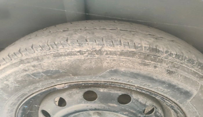 2010 Maruti Swift VXI, Petrol, Manual, 46,451 km, tyre