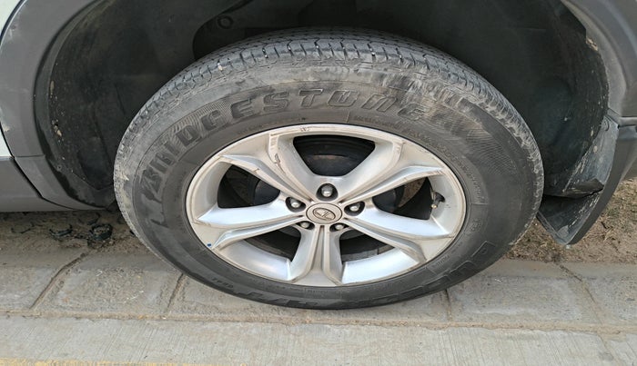 2019 Tata Harrier XZ 2.0L, Diesel, Manual, 1,29,440 km, tyre