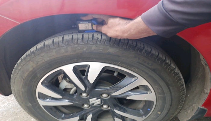 2024 Maruti Swift ZXi Plus Dual Tone AMT, Petrol, Automatic, 26,990 km, tyre