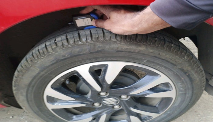 2024 Maruti Swift ZXi Plus Dual Tone AMT, Petrol, Automatic, 26,990 km, tyre