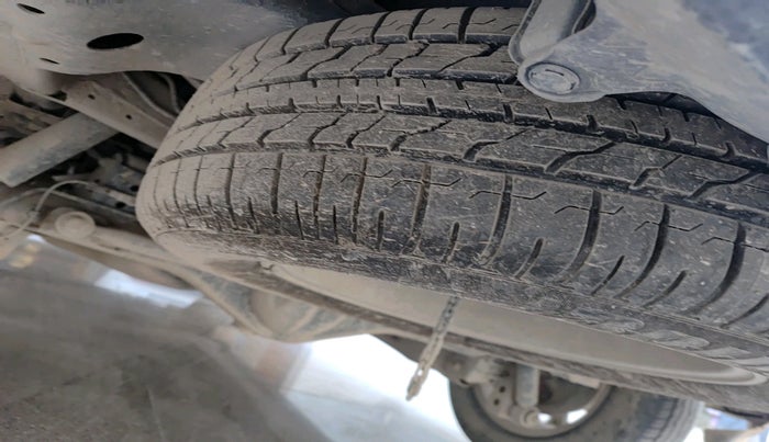 2019 Toyota Innova Crysta 2.4 VX 7 STR, Diesel, Manual, 63,306 km, tyre