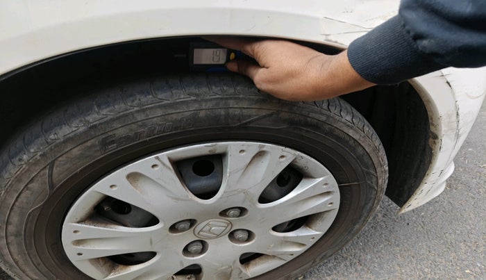 2014 Honda Amaze 1.2L I-VTEC S, Petrol, Manual, 90,143 km, tyre