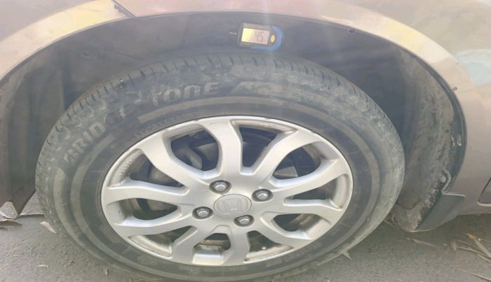 2013 Honda Amaze 1.2L I-VTEC VX, Petrol, Manual, 53,132 km, tyre