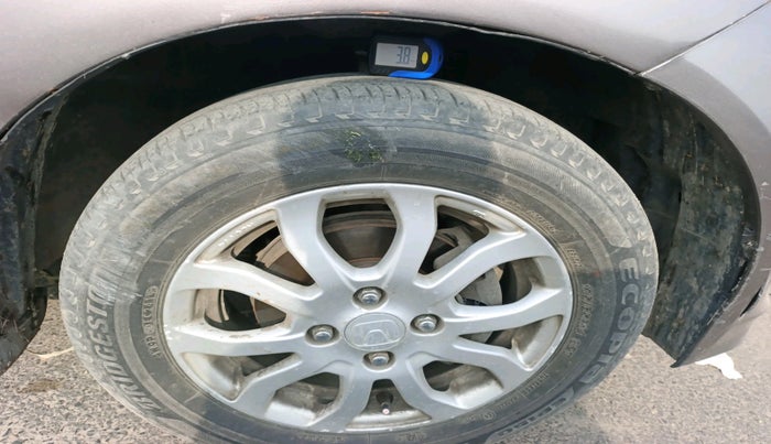 2013 Honda Amaze 1.2L I-VTEC VX, Petrol, Manual, 53,132 km, tyre