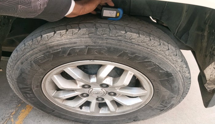 2016 Mahindra TUV300 T8 AMT, Diesel, Automatic, 84,869 km, tyre