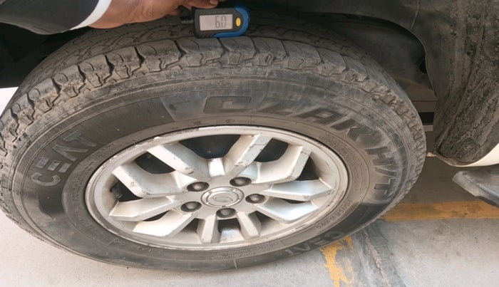 2016 Mahindra TUV300 T8 AMT, Diesel, Automatic, 84,869 km, tyre