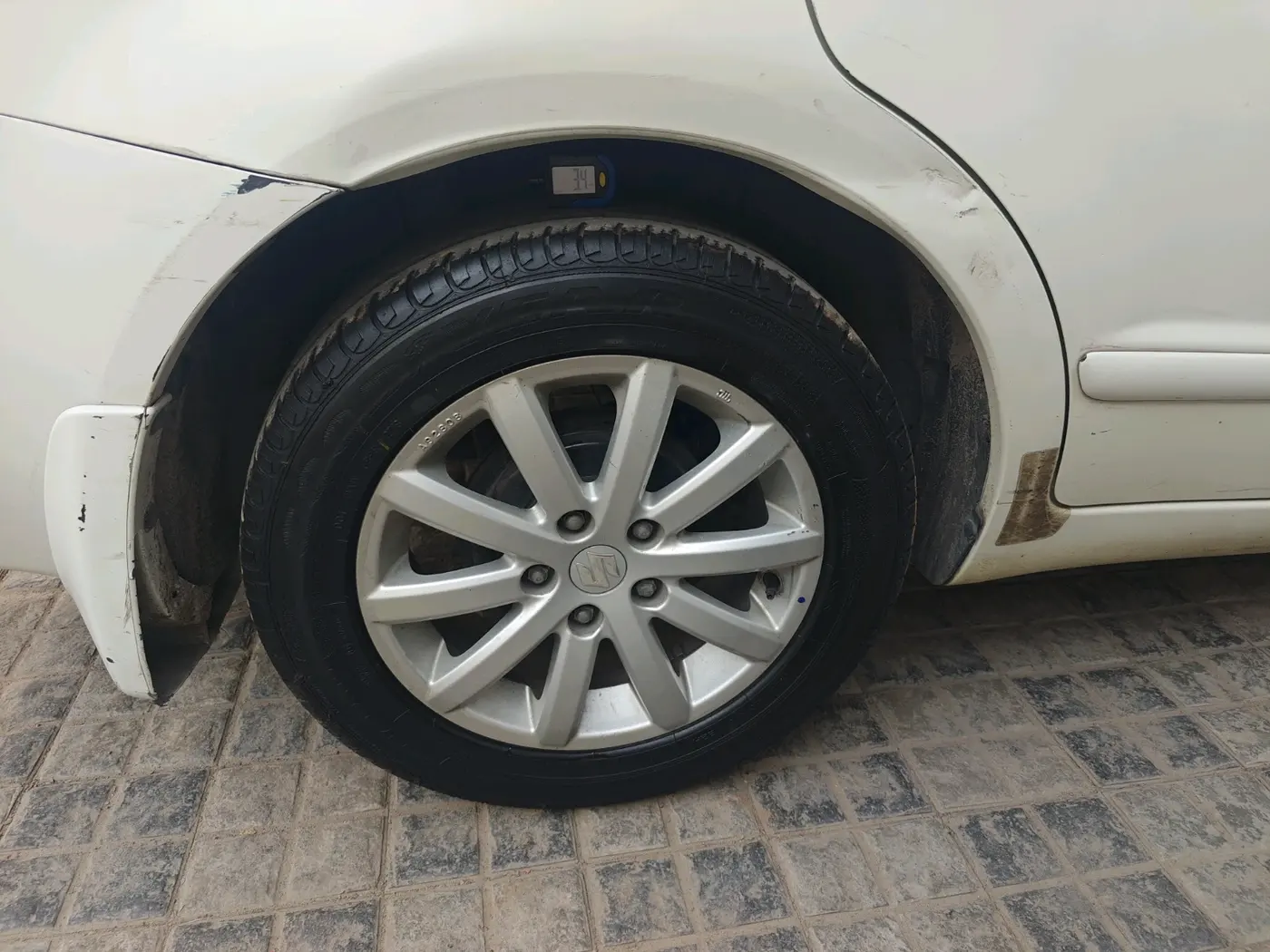 2013 Maruti SX4 ZXI OPT, Petrol, Manual, 88,564 km, tyre