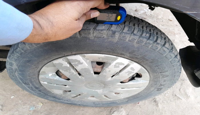 2014 Maruti Alto 800 LXI, Petrol, Manual, 28,368 km, tyre