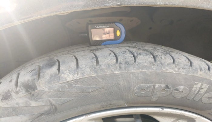 2015 Honda City 1.5L I-VTEC V MT, Petrol, Manual, 1,00,255 km, tyre