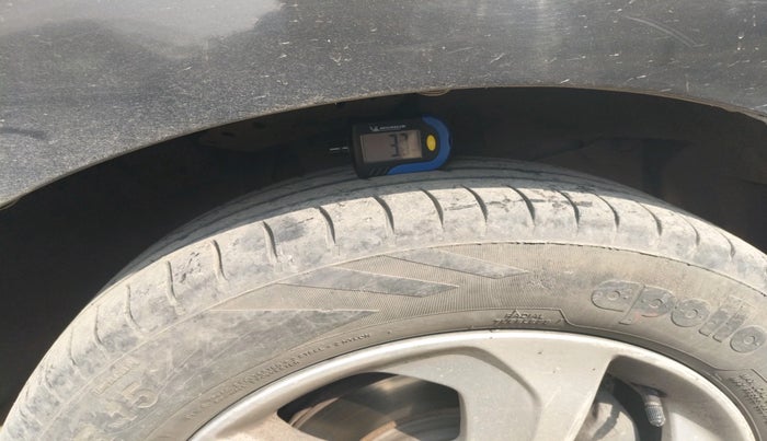 2015 Honda City 1.5L I-VTEC V MT, Petrol, Manual, 1,00,255 km, tyre