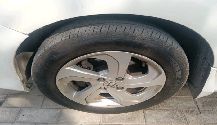 2016 Honda City 1.5L I-VTEC V MT, Petrol, Manual, 90,822 km, tyre