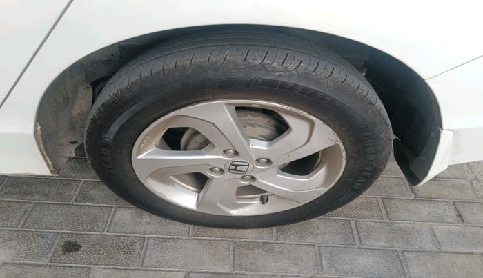 2016 Honda City 1.5L I-VTEC V MT, Petrol, Manual, 90,822 km, tyre