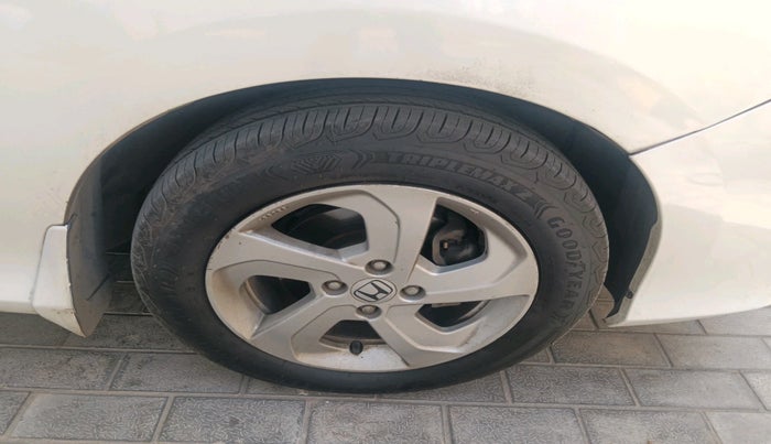 2016 Honda City 1.5L I-VTEC V MT, Petrol, Manual, 90,822 km, tyre