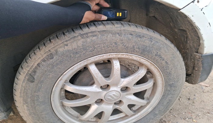 2012 Maruti Swift Dzire VDI, Diesel, Manual, 1,53,332 km, tyre