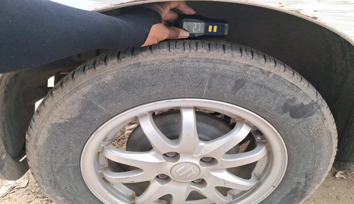 2012 Maruti Swift Dzire VDI, Diesel, Manual, 1,53,332 km, tyre