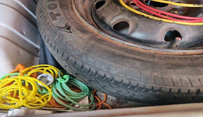 2014 Maruti Alto K10 VXI, Petrol, Manual, 65,644 km, tyre