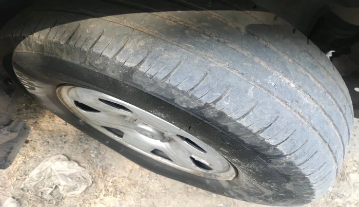 2023 Tata Safari XE, Diesel, Manual, 74,000 km, tyre