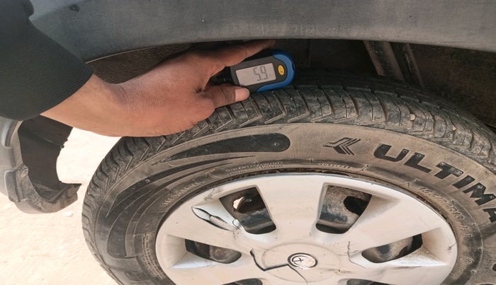 2015 Renault Kwid RXT 0.8 (O), Petrol, Manual, 37,484 km, tyre