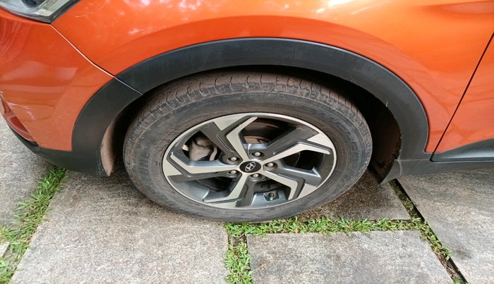 2018 Hyundai Creta SX 1.6 DIESEL DUAL TONE, Diesel, Manual, 59,163 km, tyre