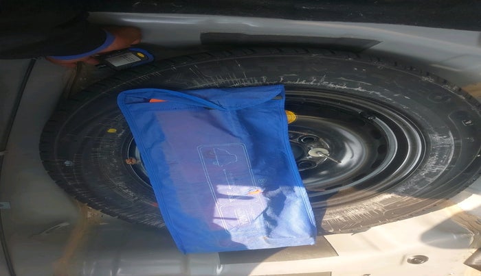 2021 Tata Tiago XT PETROL, Petrol, Manual, 22,783 km, tyre