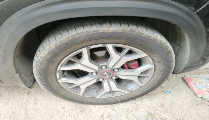 2020 KIA SELTOS GTX PLUS DCT 1.4 PETROL, Petrol, Automatic, 1,51,563 km, tyre