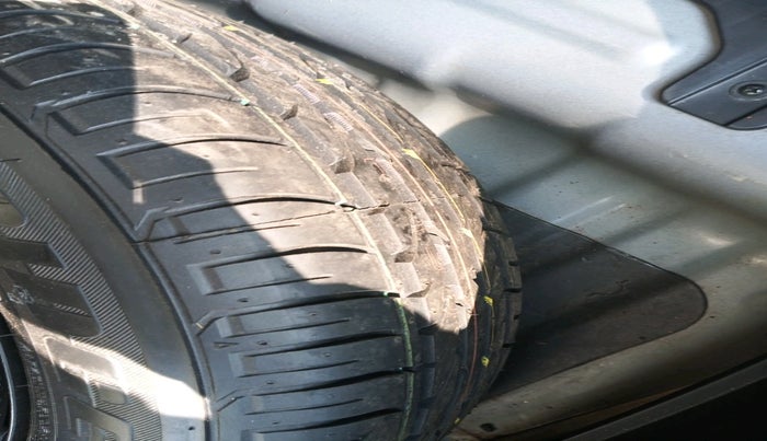 2018 Hyundai Creta SX AT 1.6 PETROL, Petrol, Automatic, 96,797 km, tyre