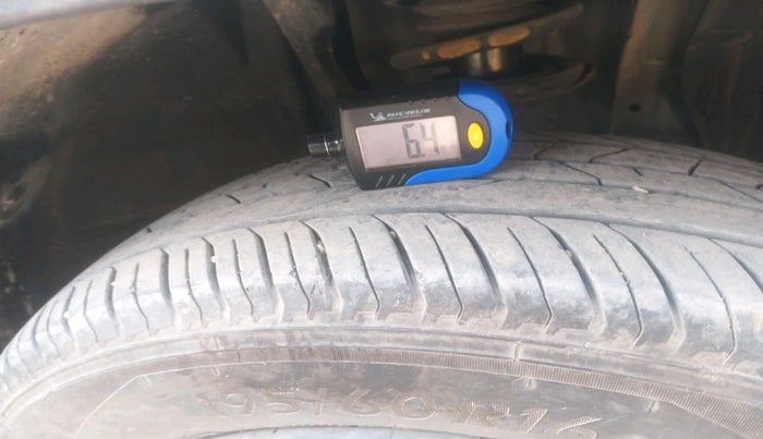 2024 Nissan MAGNITE XL AMT EZ Shift, Petrol, Automatic, 14,440 km, tyre