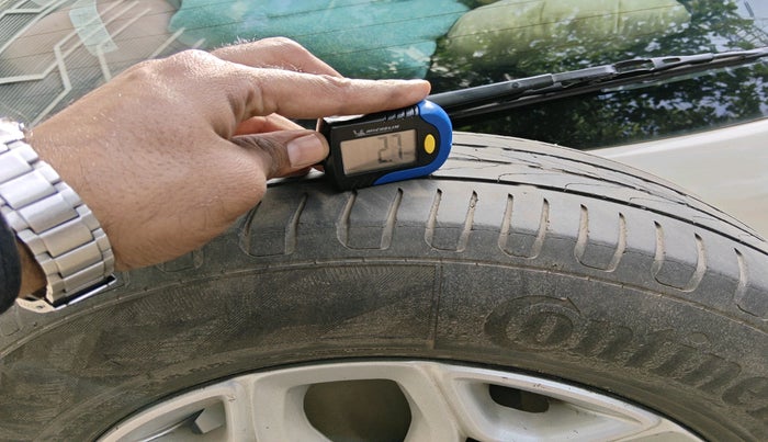 2017 Ford Ecosport TITANIUM 1.5L DIESEL, Diesel, Manual, 1,00,982 km, tyre