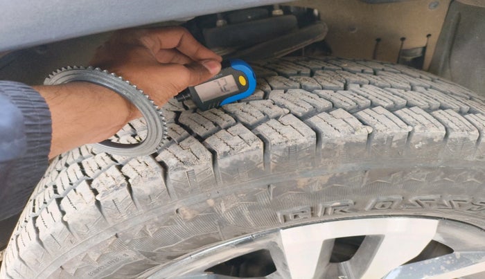 2025 Mahindra Thar Roxx AX7 L Diesel AT 2WD, Diesel, Automatic, 6,162 km, tyre