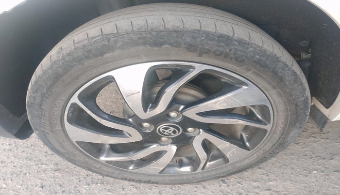 2021 Toyota Glanza G, Petrol, Manual, 62,267 km, tyre