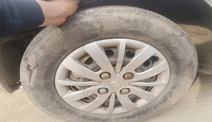 2013 Hyundai i10 MAGNA 1.2, Petrol, Manual, 25,647 km, tyre