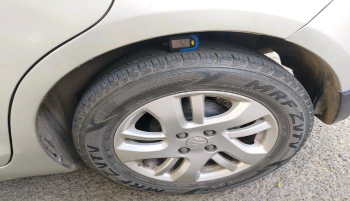 2012 Maruti Swift Dzire ZXI, Petrol, Manual, 36,735 km, tyre