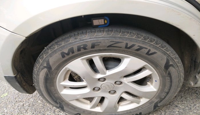 2012 Maruti Swift Dzire ZXI, Petrol, Manual, 36,735 km, tyre