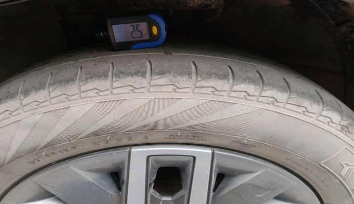 2021 Hyundai VENUE SX 1.0 TURBO IMT, Petrol, Manual, 52,805 km, tyre