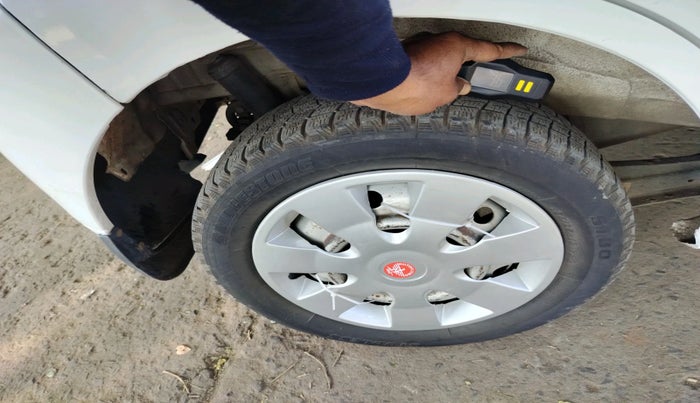 2018 Maruti Wagon R 1.0 LXI CNG, Petrol, Manual, 67,201 km, tyre