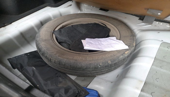 2020 Hyundai AURA S 1.2, Petrol, Manual, 67,193 km, tyre