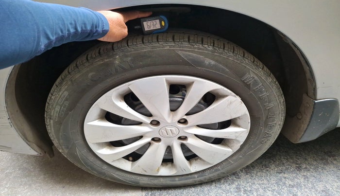 2016 Maruti Baleno DELTA PETROL 1.2, Petrol, Manual, 1,03,672 km, tyre