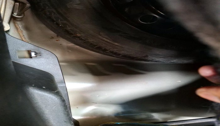 2016 Maruti Baleno DELTA PETROL 1.2, Petrol, Manual, 1,03,672 km, tyre