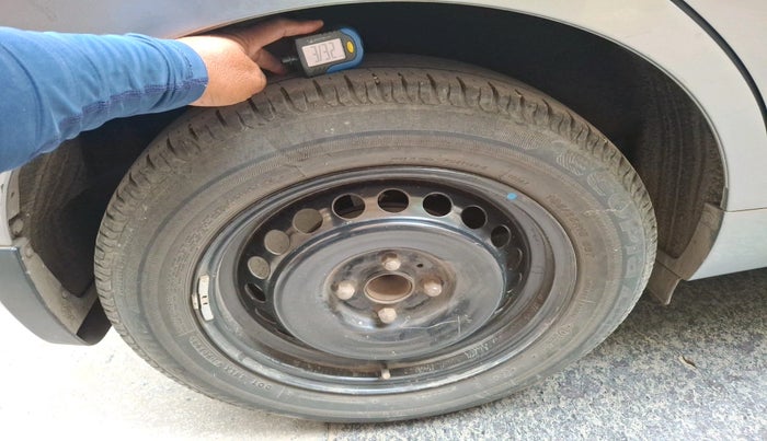 2016 Maruti Baleno DELTA PETROL 1.2, Petrol, Manual, 1,03,672 km, tyre