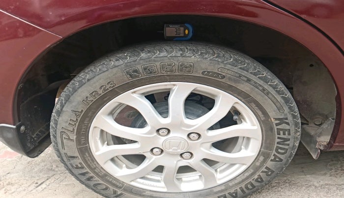 2014 Honda Amaze 1.2L I-VTEC VX, Petrol, Manual, 58,545 km, tyre