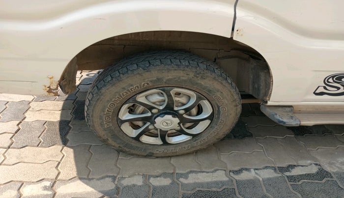 2014 Mahindra Scorpio EX M2DI, Diesel, Manual, 84,251 km, tyre