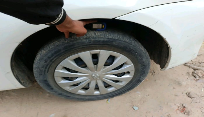 2012 Toyota Etios Liva G, Petrol, Manual, 44,371 km, tyre