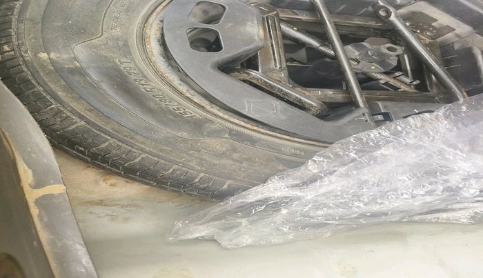 2012 Hyundai i10 MAGNA 1.2, Petrol, Manual, 72,007 km, tyre